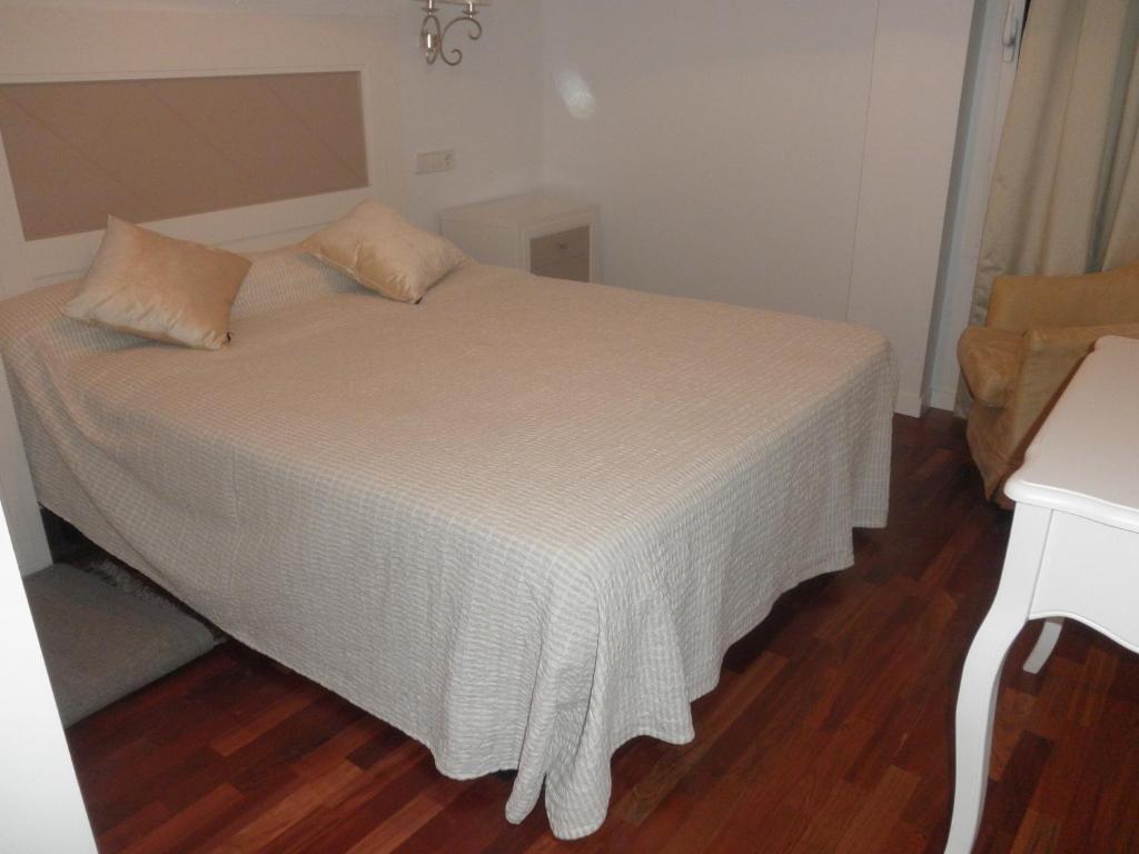 Hostal Dona Blanca Siguenza Eksteriør bilde
